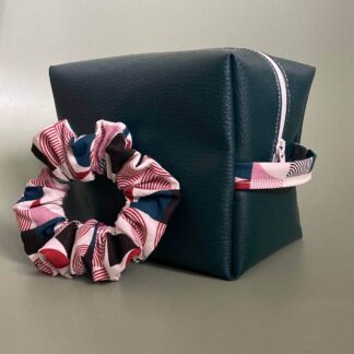 Combo trousse + chouchou "That's 70 show"